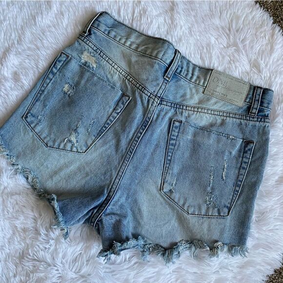 One Teaspoon Button Fly Jean Shorts Distressed Raw Hem Womens Size 26 - Picture 2 of 8